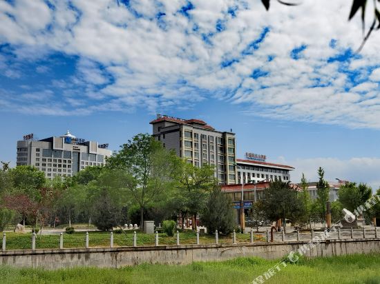 华亭华煤阳光大酒店