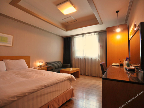 昌原市酒店住宿-AT Business Hotel