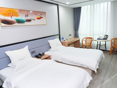 日家连锁酒店(揭阳潮汕机场店)