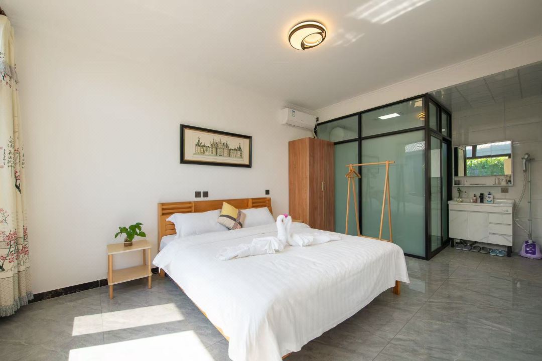 Juhui Courtyard