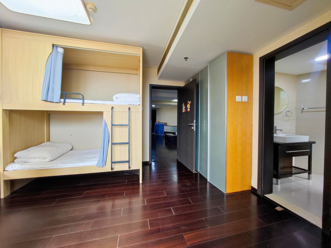 XING QING Seaview Youth Hostel