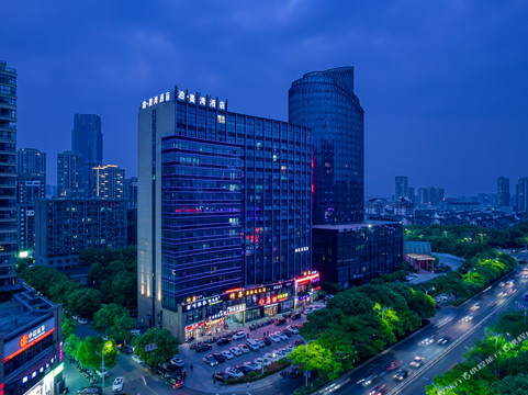 泊美湾酒店(吾悦广场店)