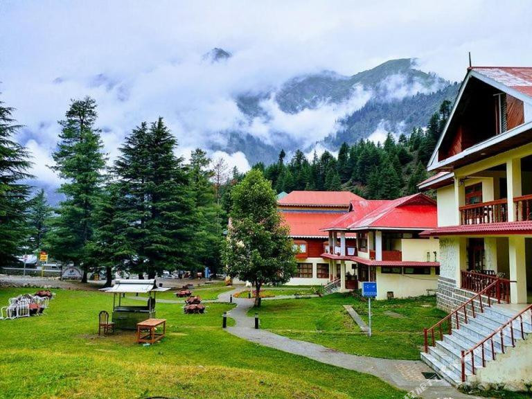 Pine Park Retreat Shogran