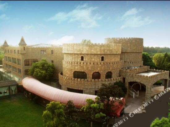 夜电竞酒店（上海虹桥金庭庄园店）