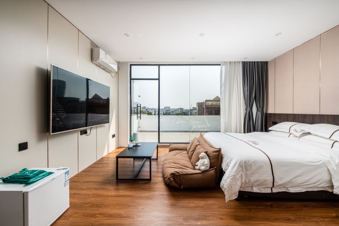 Beihai Jingli PS5 Gaming Smart Homestay (Qiaogang Fengqing Street)