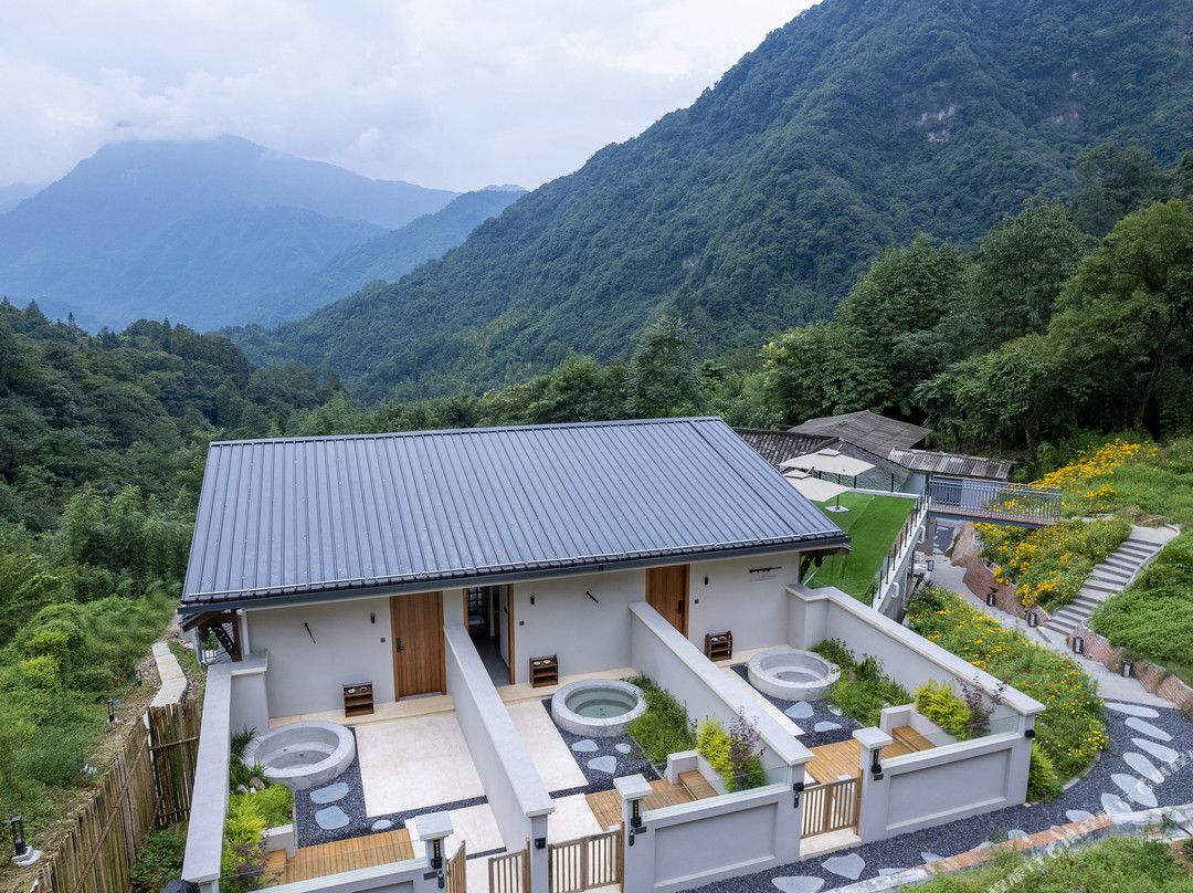 宿问养云谷民宿(青城后山景区店)