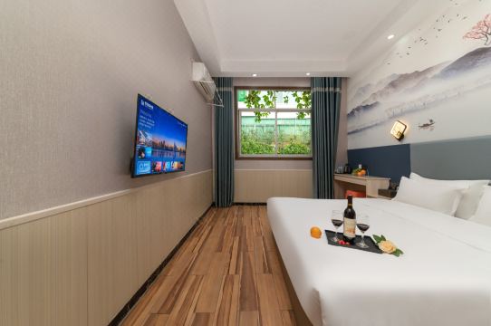 Yongzhou Huilong Hotel