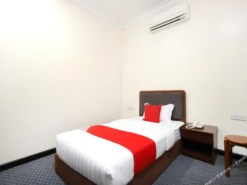 OYO 750 Comfort Hotel