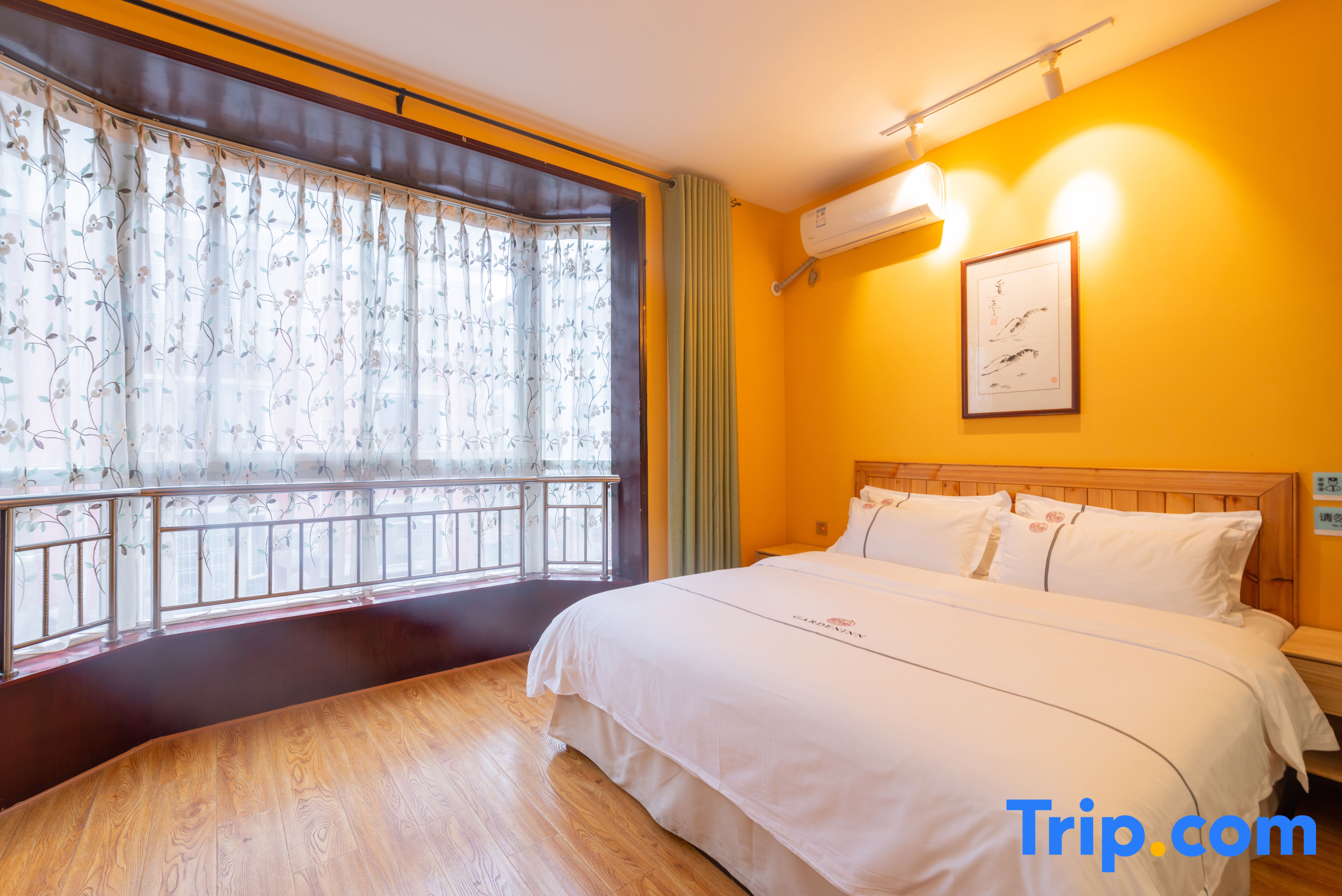 Youli Select Self-Service Hotel (Wenjiang University of Finance and Economics)