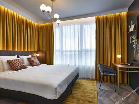 布鲁塞尔潘通酒店