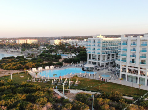 Nissiblu Beach Resort