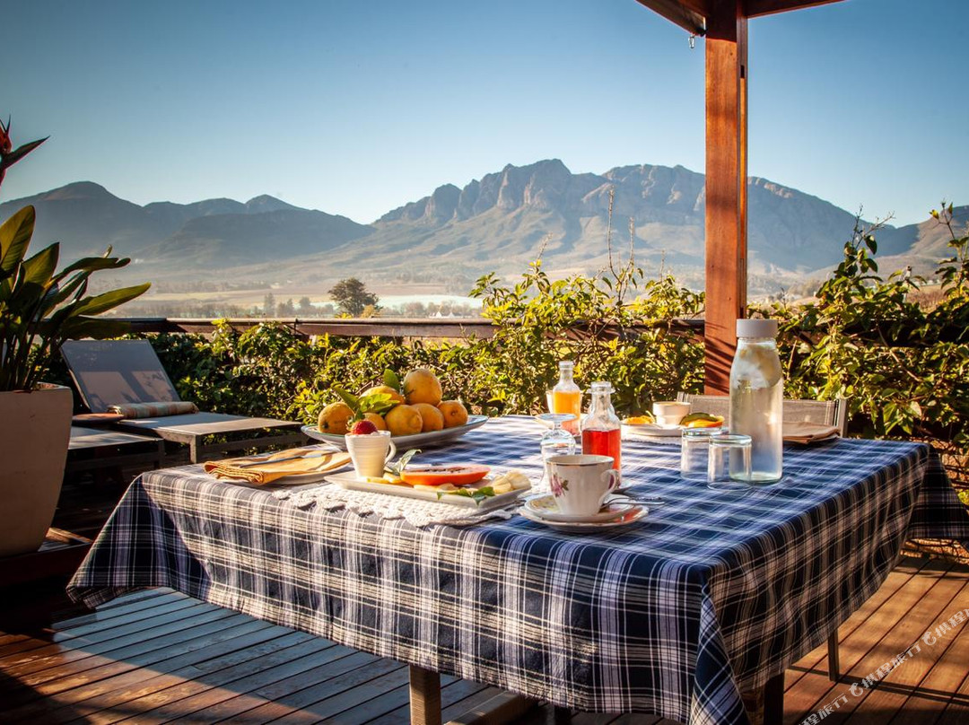 惠灵顿酒店住宿-Wellington Country House