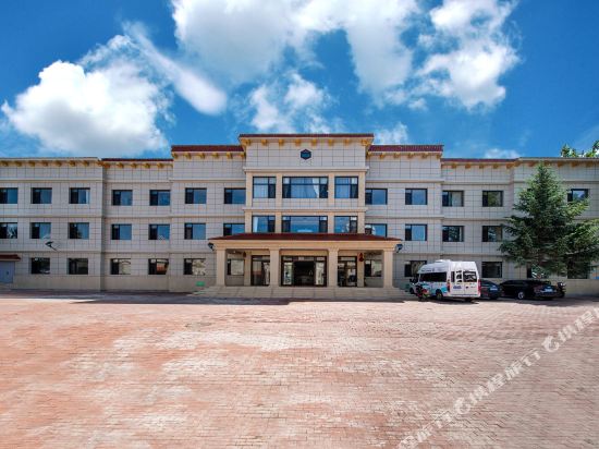 乌兰布统红山宾馆