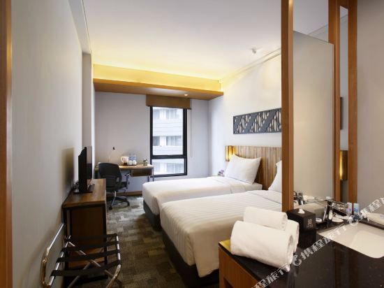 BATIQA Hotel Jababeka Cikarang Room Type - Superior Twin Room Only