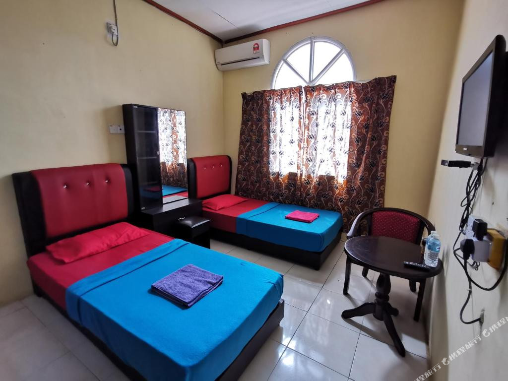 OYO 89819 Raz Hotel Kelulut