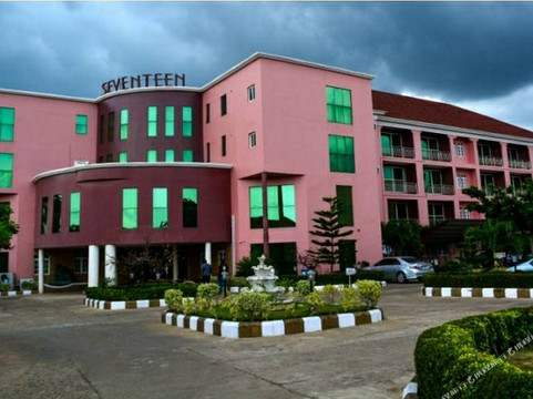 Barnawa酒店住宿-Hotel Seventeen