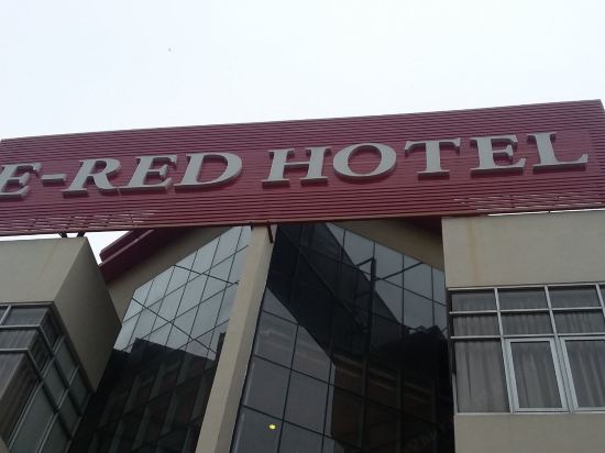 E Red Hotel Alma Cosmo Penang Penang 2 5 Price Address Reviews