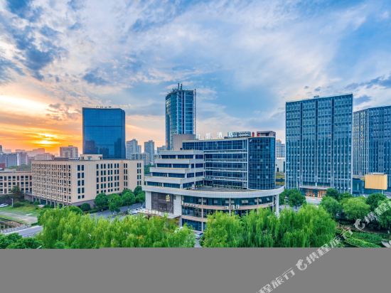 和颐酒店(嘉兴南湖万达广场店)