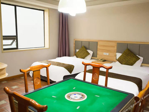 襄楚鑫源酒店（南漳高铁站店）