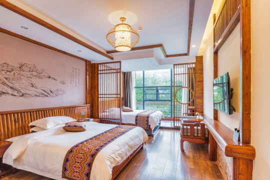 裕禾山居酒店（張家界國家森林公園店）