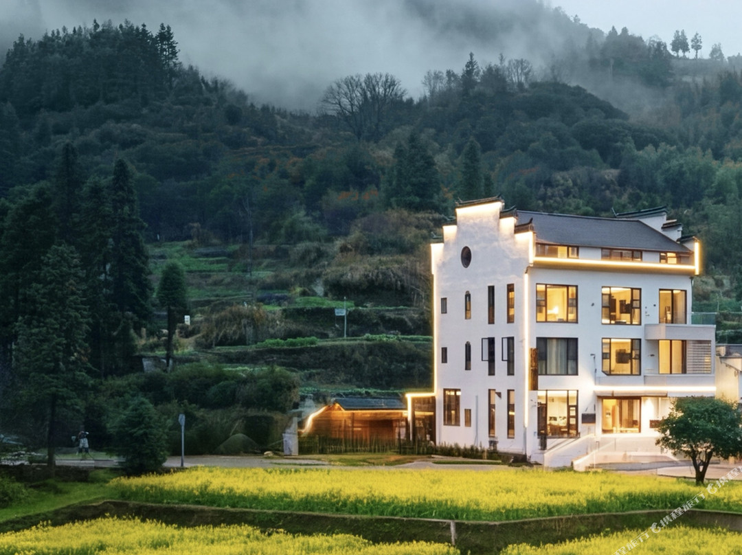 花筑·清隐拾光|疗愈日系禅意设计师美宿(婺源篁岭风景区店)