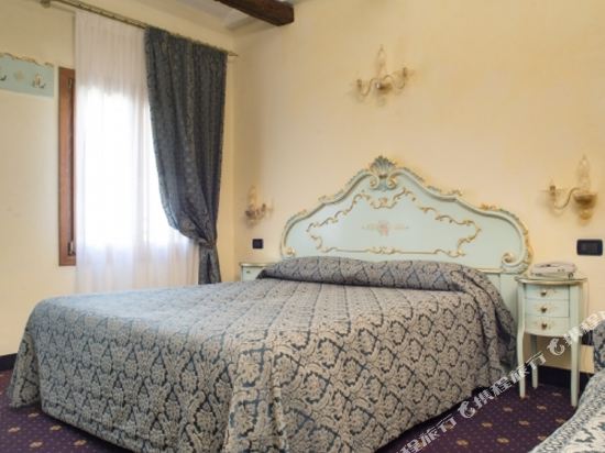 Locanda Ca' Zose Room Type - Superior Triple Room Locanda Ca' Zose Room Type - Superior Triple Room