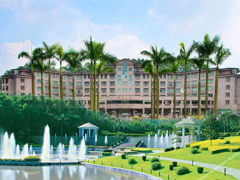 佛山枫丹白鹭酒店主图