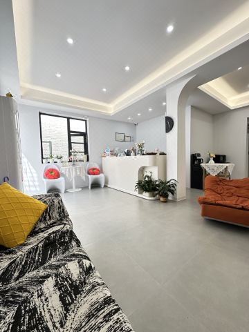 Kaifeng Yihang Homestay (Millennium City Park Wansui Mountain Wuxia City