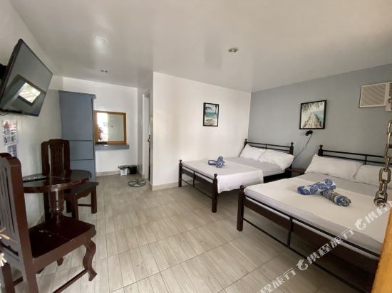 Marion Roos Hotel Room Type - Classic Quadruple Room Marion Roos Hotel Room Type - Classic Quadruple Room