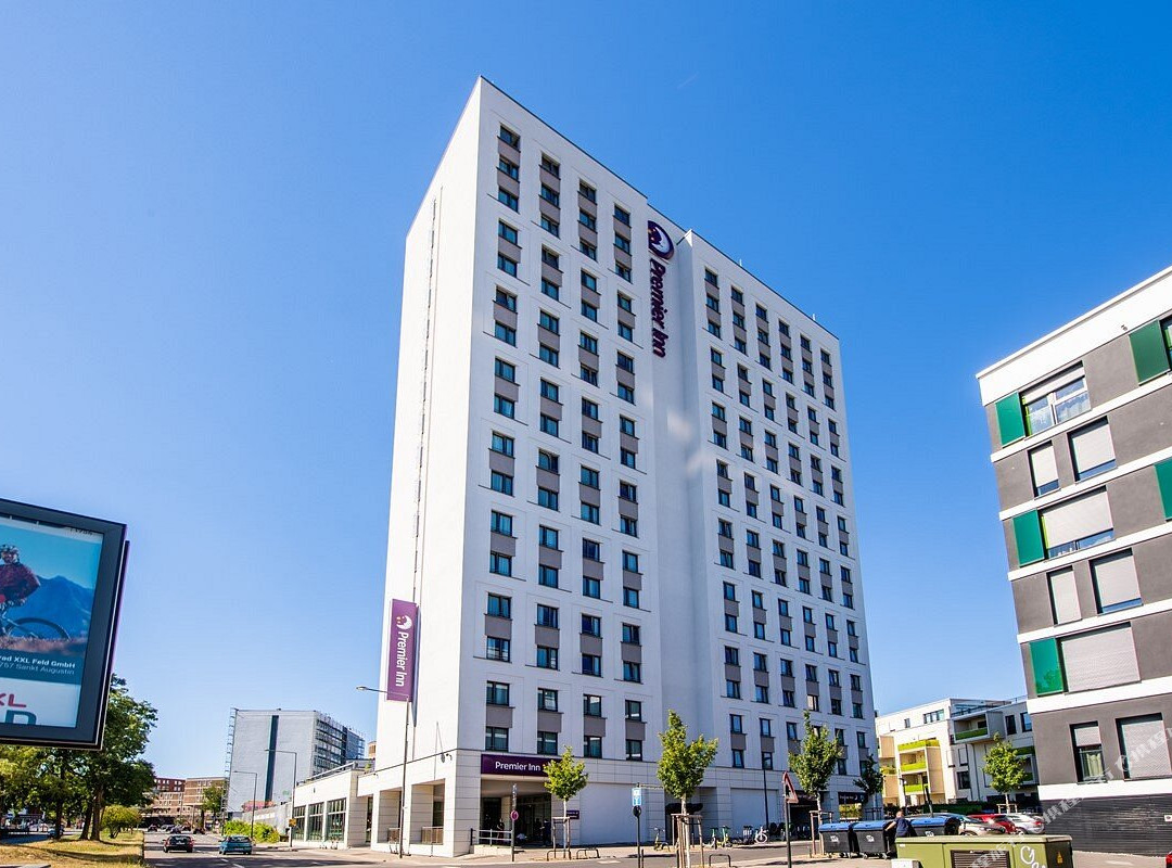 南科隆市普瑞米尔酒店主图