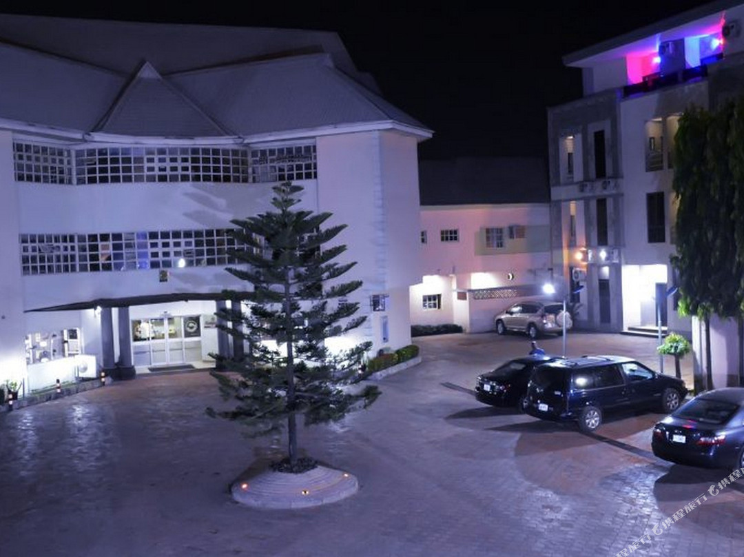 戈尔芬套房酒店
