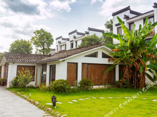 黄山竹林边金溪南岸民宿