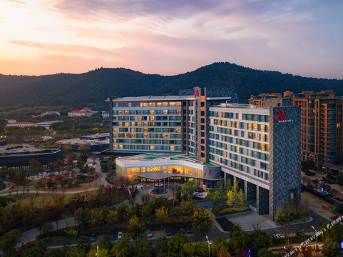 苏州太湖万豪酒店主图