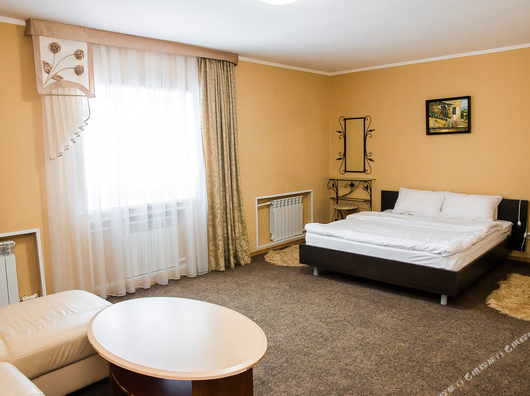 Bugulma酒店住宿-Hotel Akvamarin