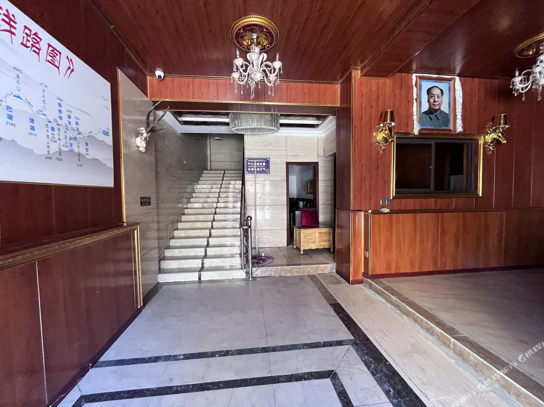 明珠酒店（巴塘县夏邛镇安康大道店）