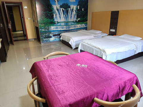 银湖酒店(奥林匹克体育中心店)