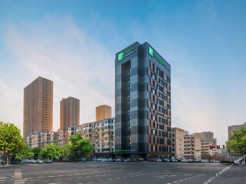 Holiday Inn Express Yangquan City Center by IHG