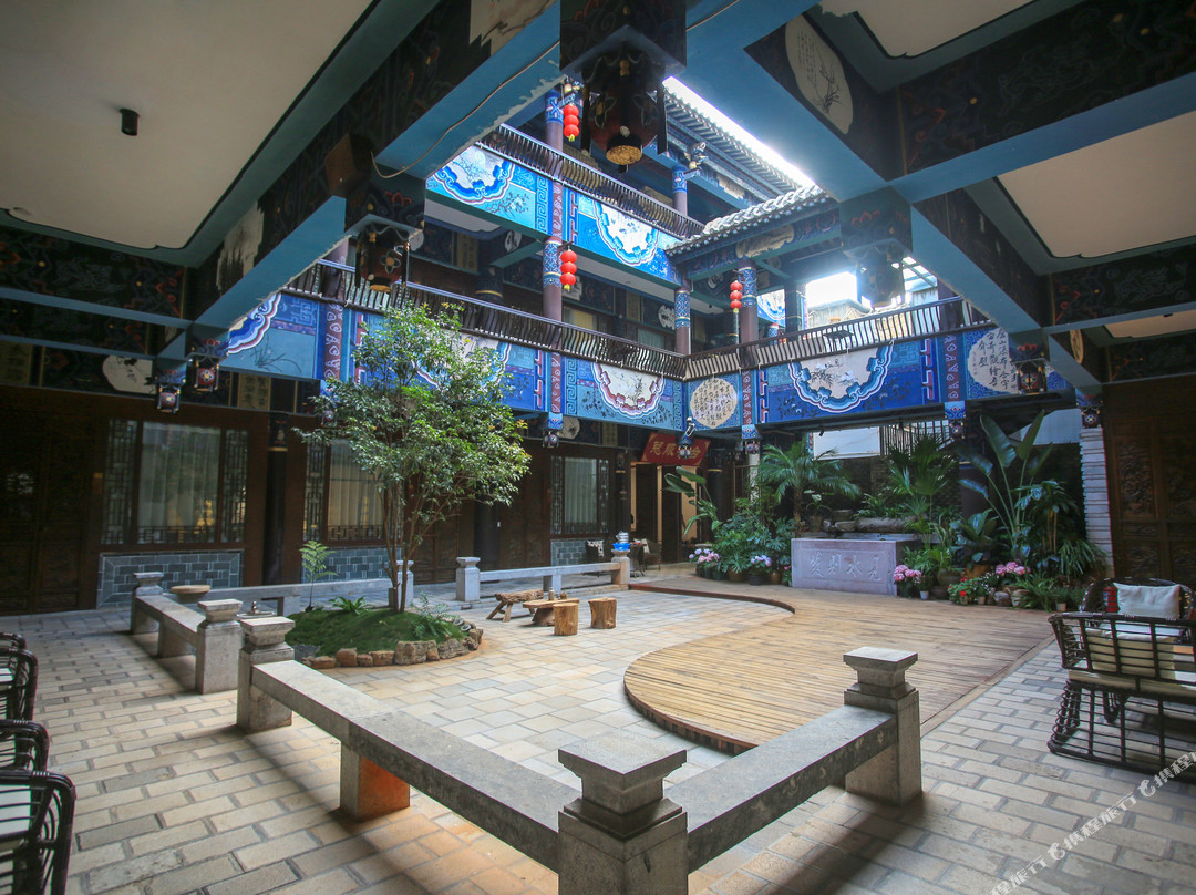 汇源楼客栈（建水古城朱家花园店）