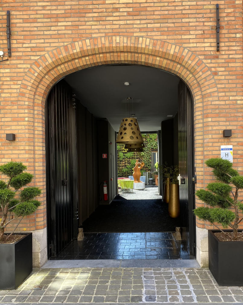 萨布隆酒店-官方