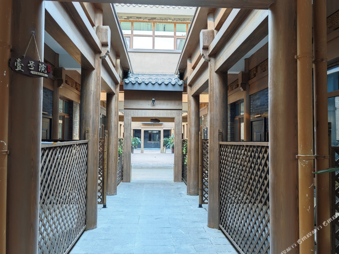 吴吃堡城民宿酒店