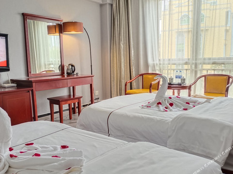 石屏建桥精选酒店