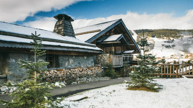 赞尼尔小屋酒店-官方