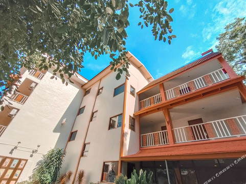 萨拜迪清迈酒店主图