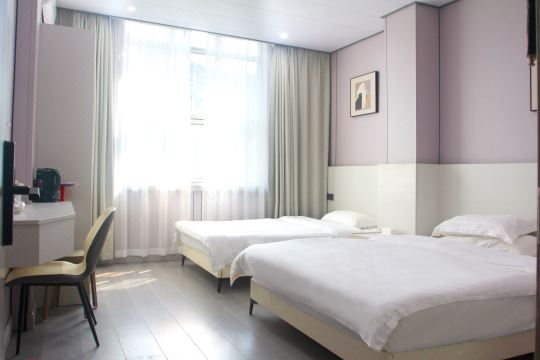 Pingtan Yihang Chinese Inn