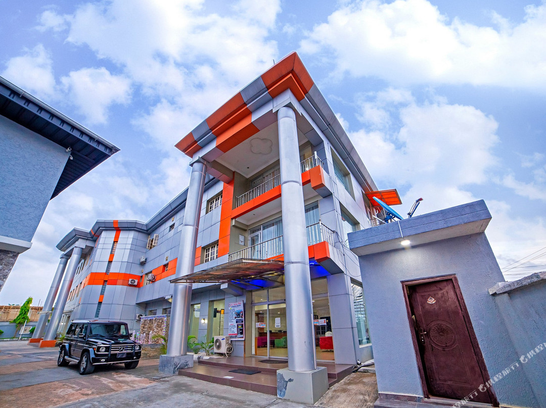 爱利泽布鲁斯饭店