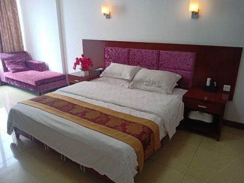 Guangzhou Zelong Luxury Apartment Peizheng College