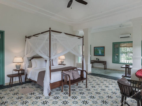 非斯里亚德匝曼费斯旅馆