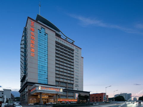 维也纳国际酒店(长沙铁道学院林科大地铁站店)主图