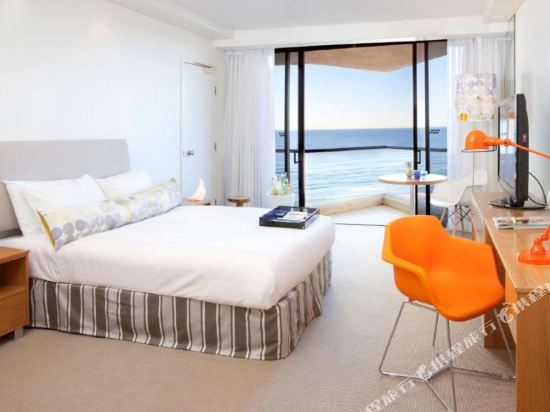 QT Gold Coast Room Type - Deluxe Ocean View King