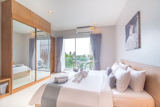 Lemonade Phuket-官方